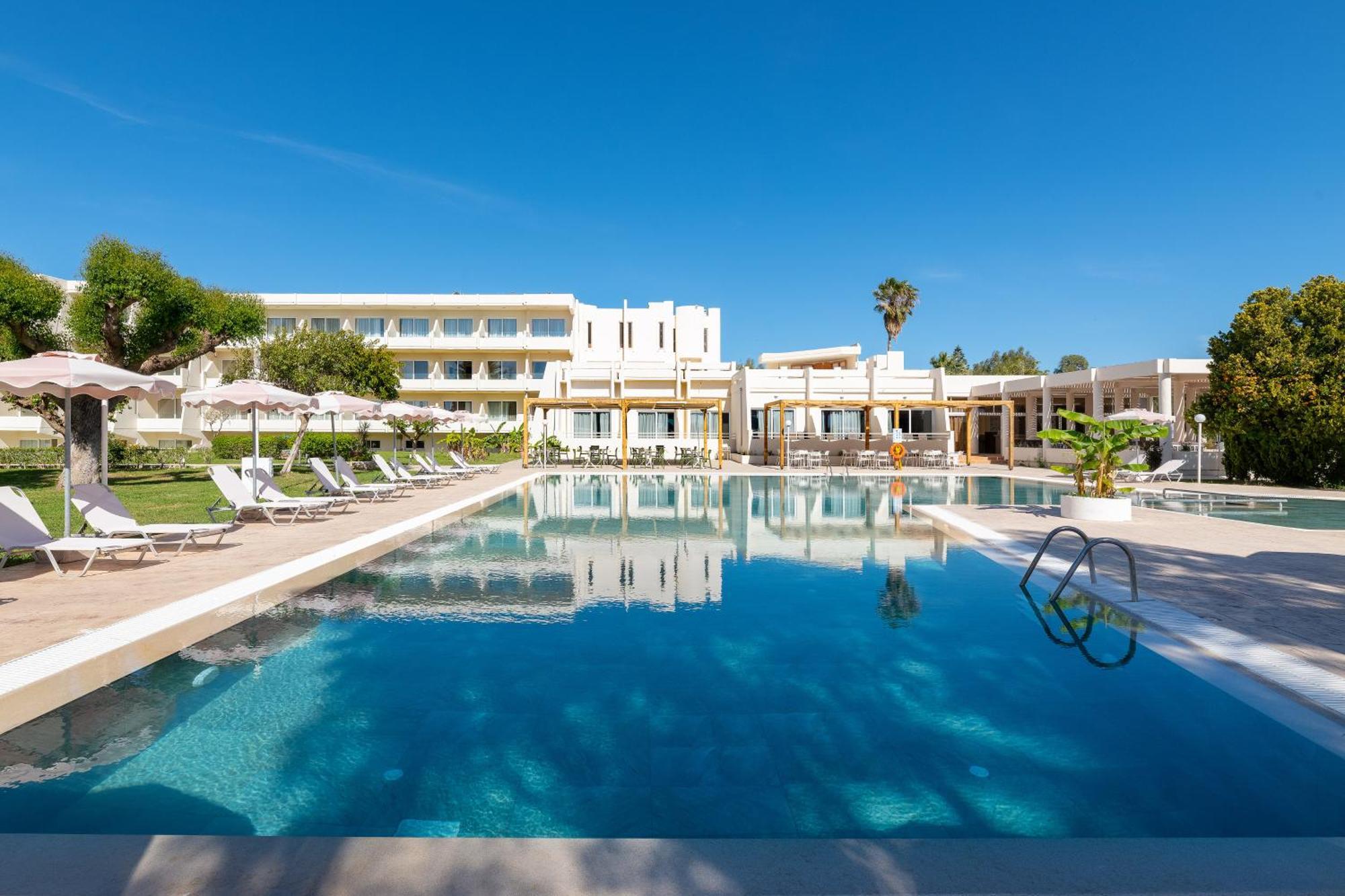 Hotel Bay Village